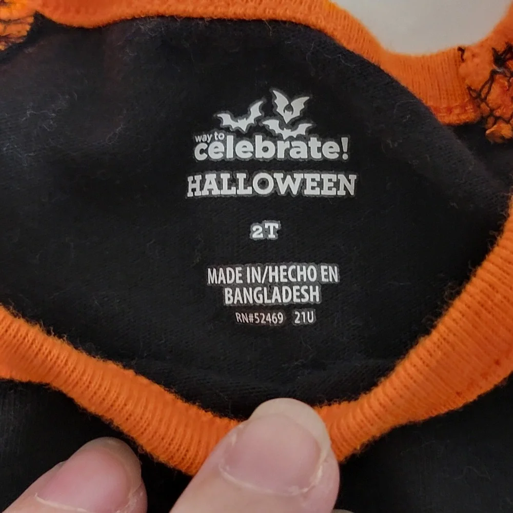 way to celebrate halloween 2T
